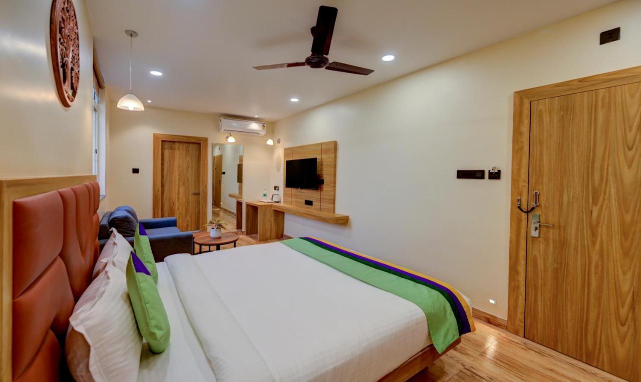 Treebo Aasma Downtown Hotel Bhubaneswar Bagian luar foto